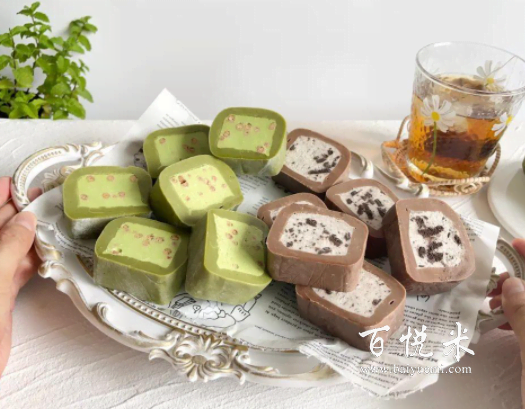 不用烤箱的夏日甜品王,兩種口味的奶酪小方,糯嘰嘰,冰涼香濃